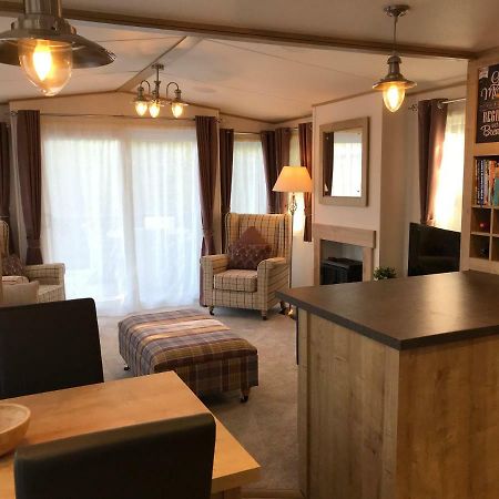 New Forest Holiday Lodge New Milton Exterior foto